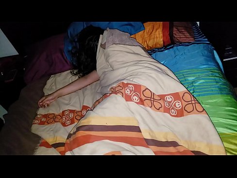 ❤️ Patėvis bara savo jauną pamotę, kol ji miega. ☑ Porno prie lt.xxxhdporn.ru